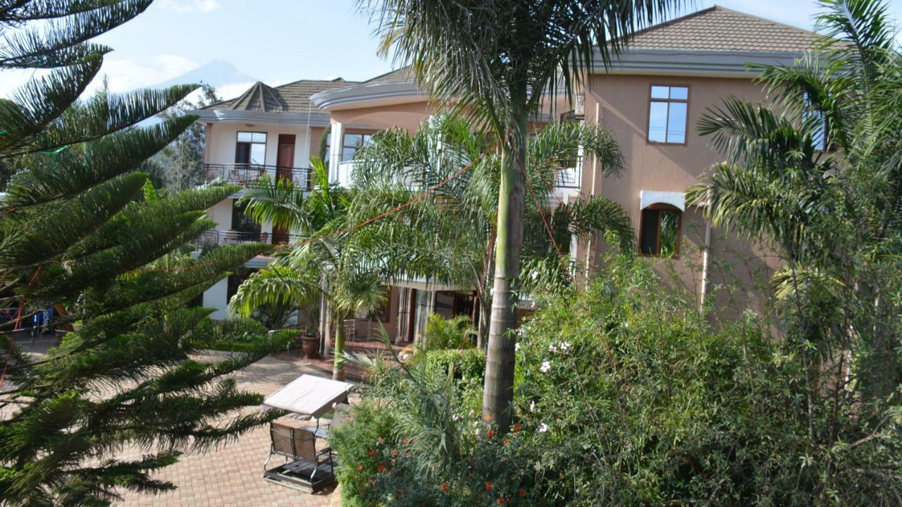 Nejobugg Palace Hotel Nkoanrua Exteriér fotografie