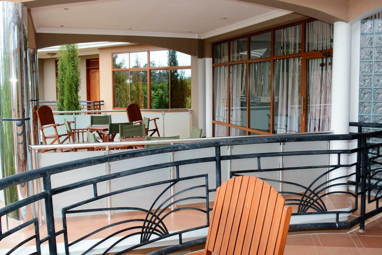 Nejobugg Palace Hotel Nkoanrua Exteriér fotografie
